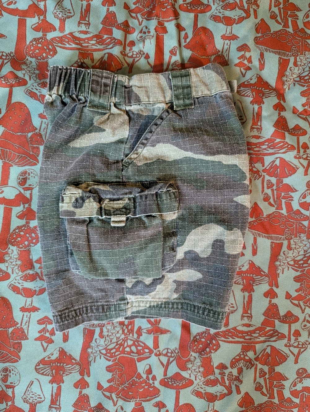 Vintage Camouflage Shorts - Picture 6 of 6